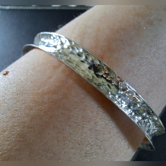 "House of Bangles" Mexico Sterling Silver Hand Crafted Hammered Bangle Bracelet - Picture 2 of 12